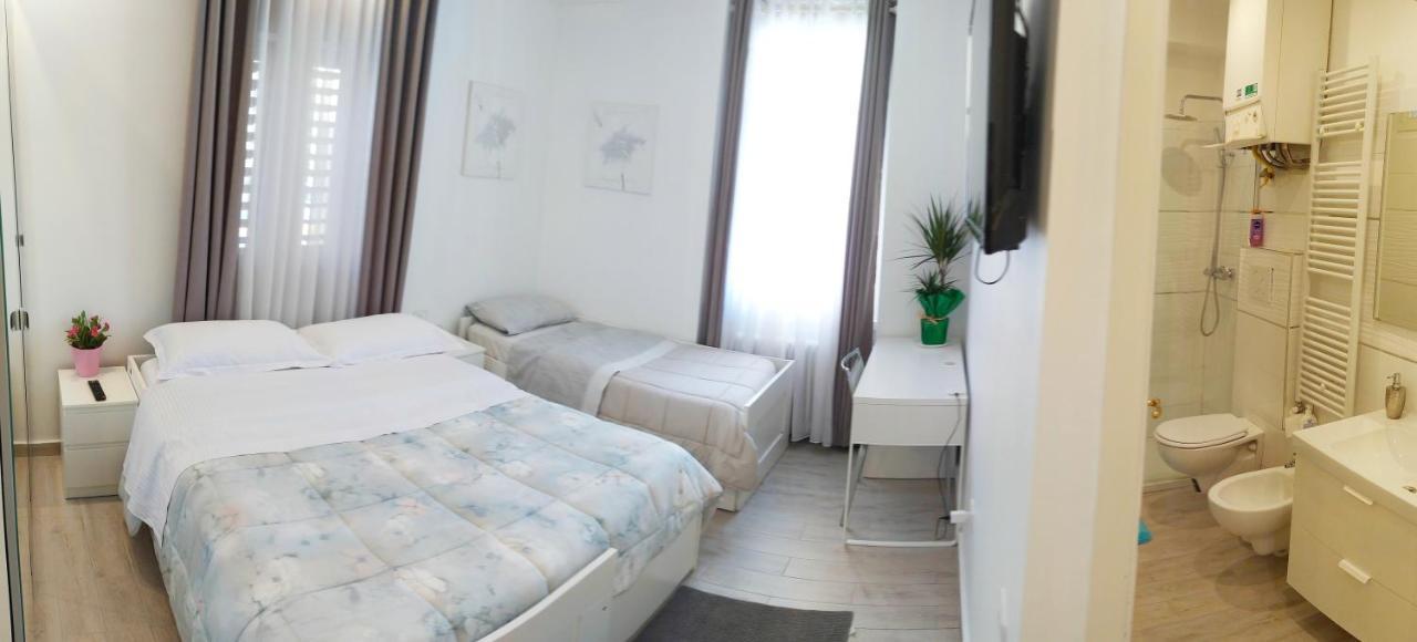 Modern Room With Private Bathroom 트렌토 외부 사진